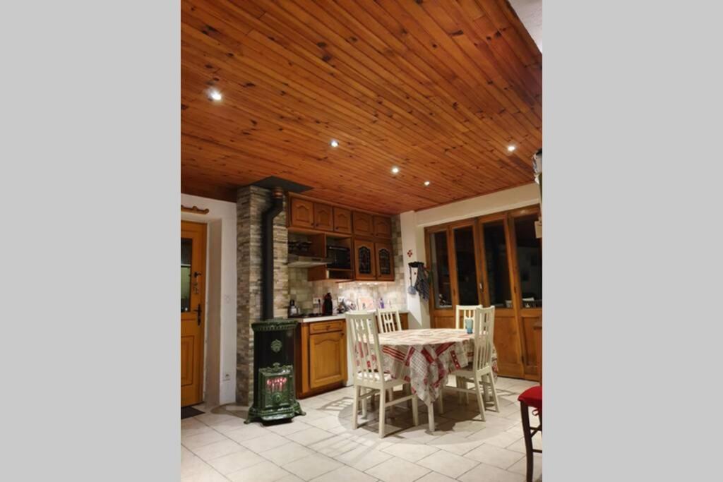 Le Chalet De Flo Seez Luaran gambar